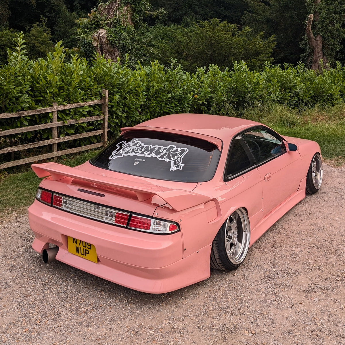 YOKOMUKI BANNER
